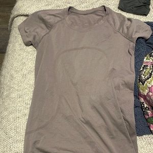 Lululemon shirt